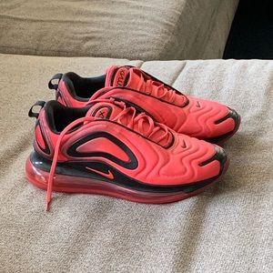 “Red Black”Air Max 720